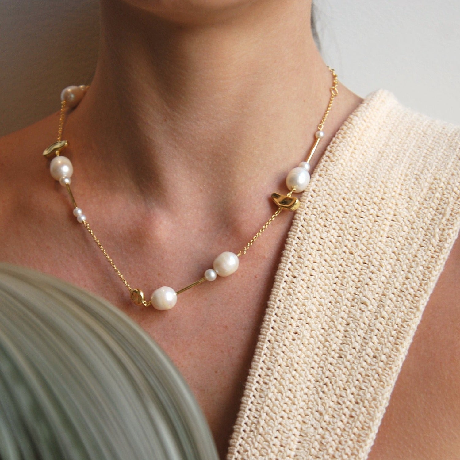necklace, gold, chain, pearl